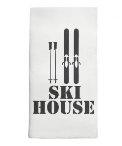 Rustic Marlin Ski House With Skis
