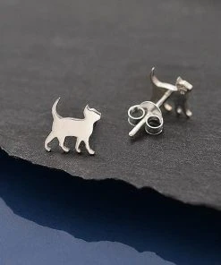 Nina Designs Sterling Silver Curious Kitten Post Earrings 8x9mm Clothing, Accessories & Mens